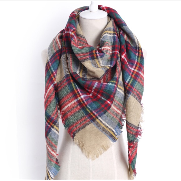 Uptown Couture’s Winter Wear Accessories - NEW Beautiful Cashmere triangle large knit scarf 泥